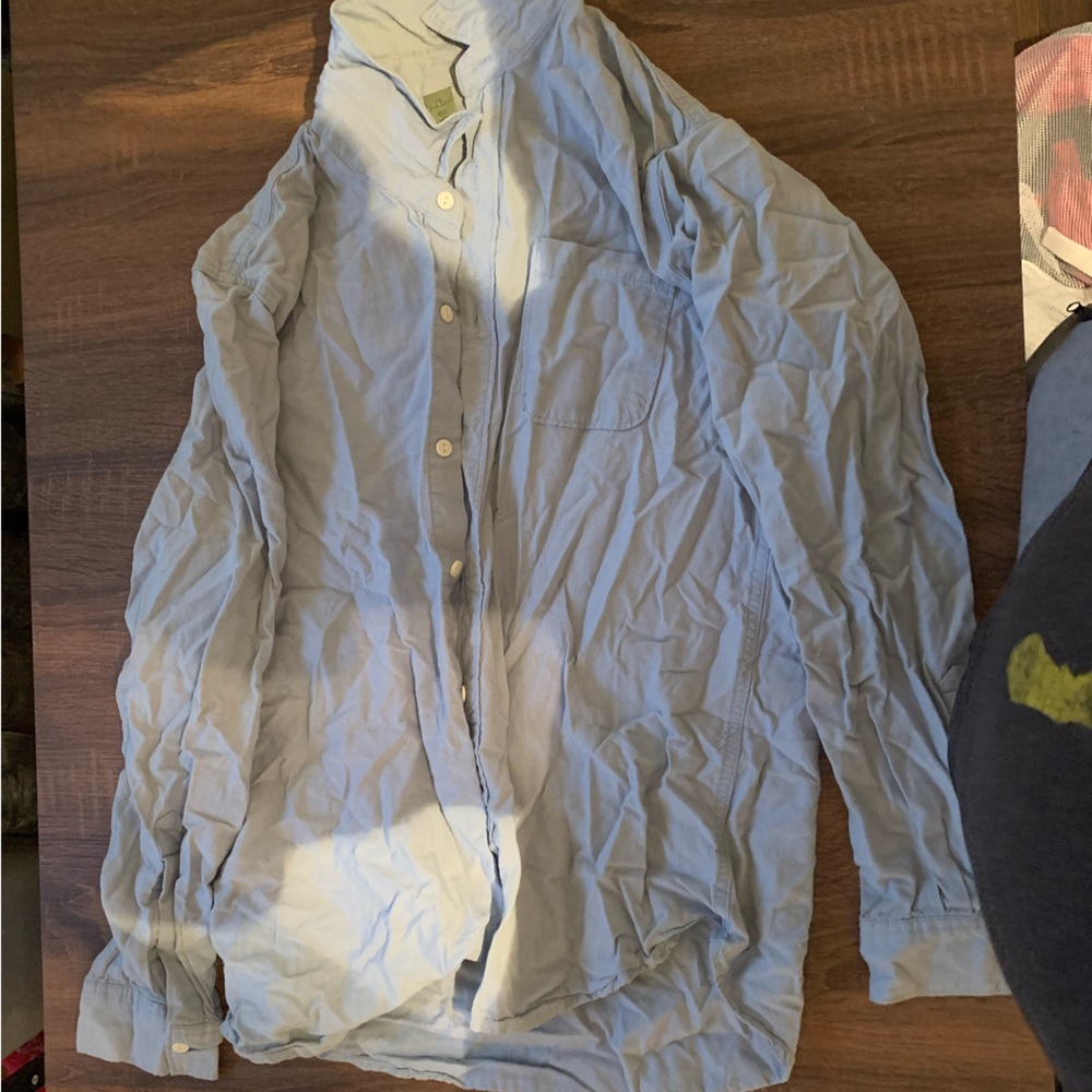 Long sleeve light blue dress shirt 
Small